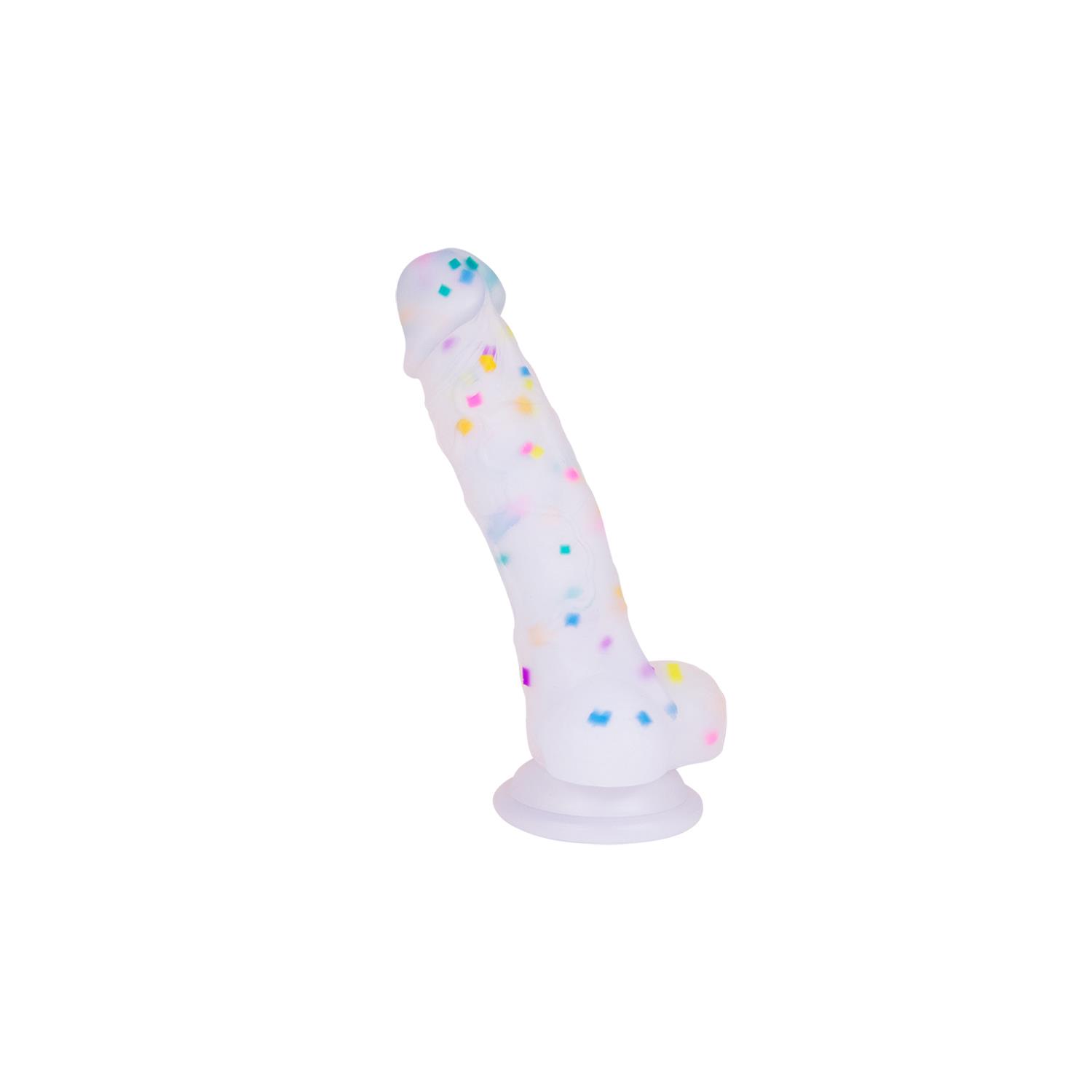 SİLİKON REALİSTİK GÖKKUŞAĞI RENKLİ PENİS 18 CM